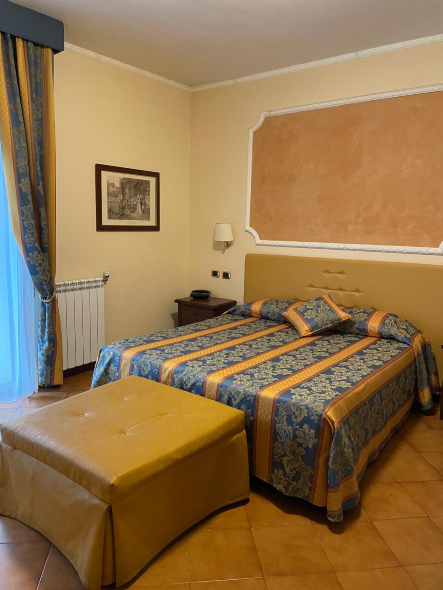 Hotel Mondial Rapallo Zimmer foto